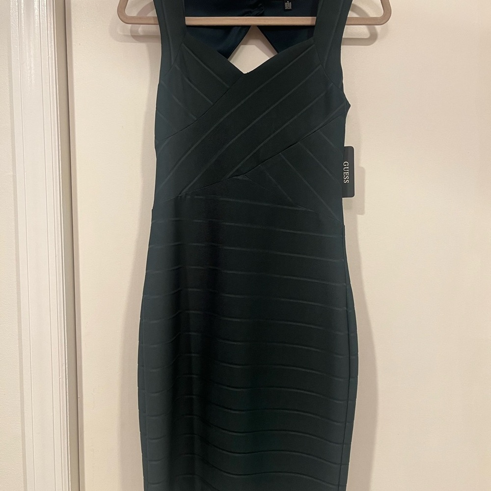 GUESS Hunter Green Bodycon Dress new with tag